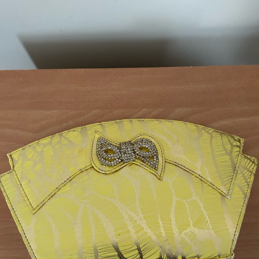 Yellow Handbag - Picture 3 of 3